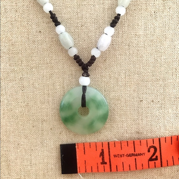 Jade pendent - Picture 2 of 2